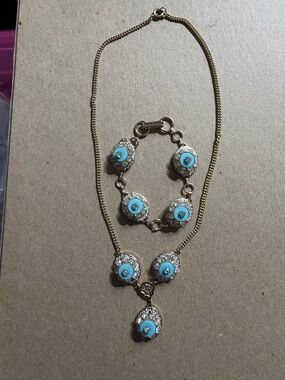 Vintage Unsigned Sarah Coventry Silver Tone Bracelet & Necklace Set